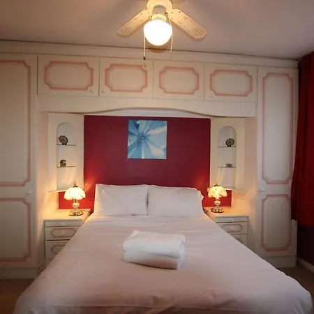 Tatil Evi 3 Bed Near To Hospital And Businesses