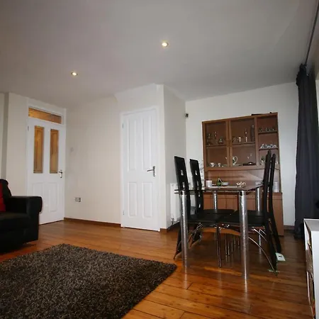 3 Bed Near To Hospital And Businesses Tatil Evi Bristol