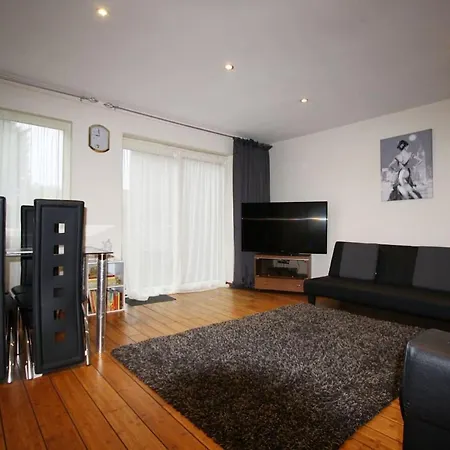 Tatil Evi 3 Bed Near To Hospital And Businesses